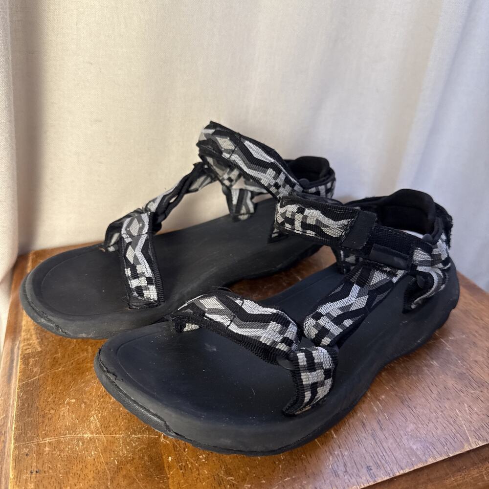 Teva Hurricane Sandals Women US‎ 6 Geometric Black Universal Adjustable Strap
